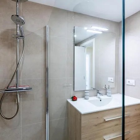 Sea Front Spacious 2 Bedroom Costa Adeje (Tenerife)