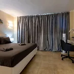 Sea Front Spacious 2 Bedroom Apartman