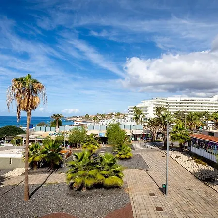 Sea Front Spacious 2 Bedroom *