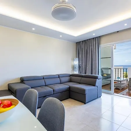 Lägenhet Sea Front Spacious 2 Bedroom