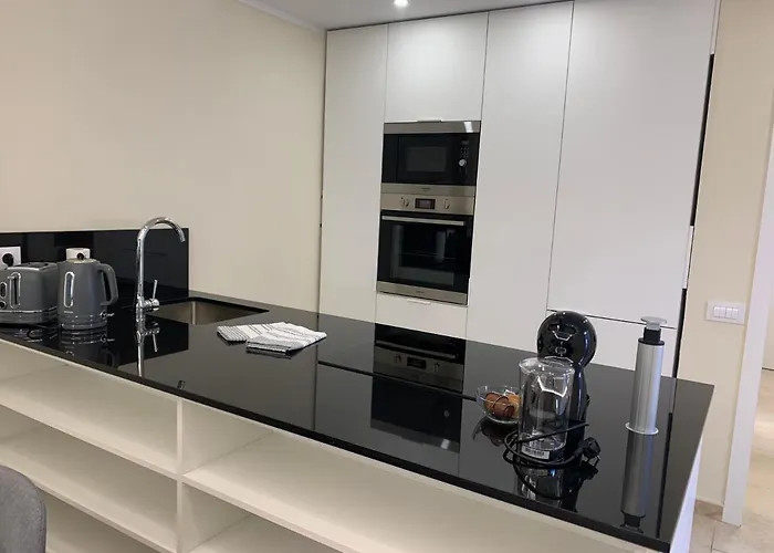 Sea Front Spacious 2 Bedroom شقة