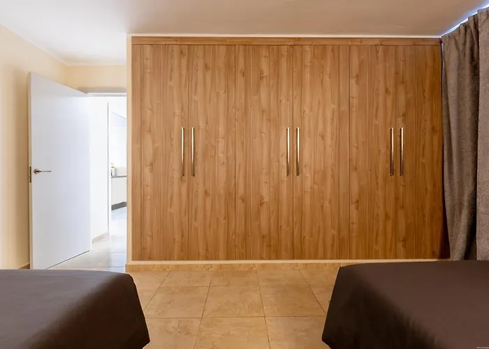 Sea Front Spacious 2 Bedroom Costa Adeje (Tenerife)