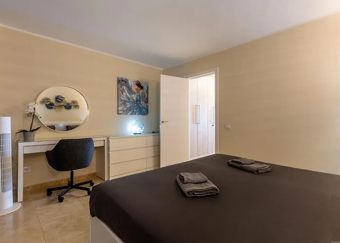 شقة Sea Front Spacious 2 Bedroom *