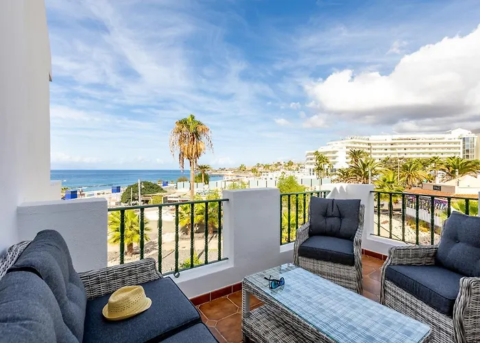 Sea Front Spacious 2 Bedroom * Costa Adeje (Tenerife)